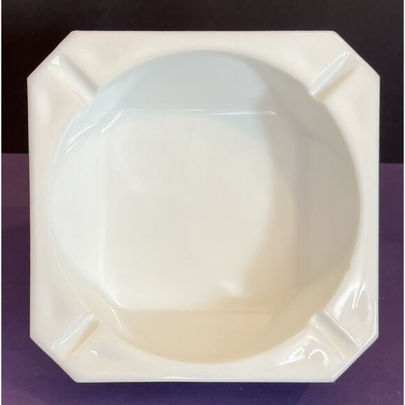Vtg Westmoreland Old Quilt White Milk Glass Medium Square Ashtray Block & Star - Picture 1 of 4